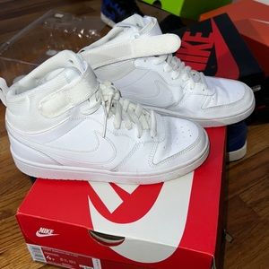 Kids court borough mid 2 sneakers